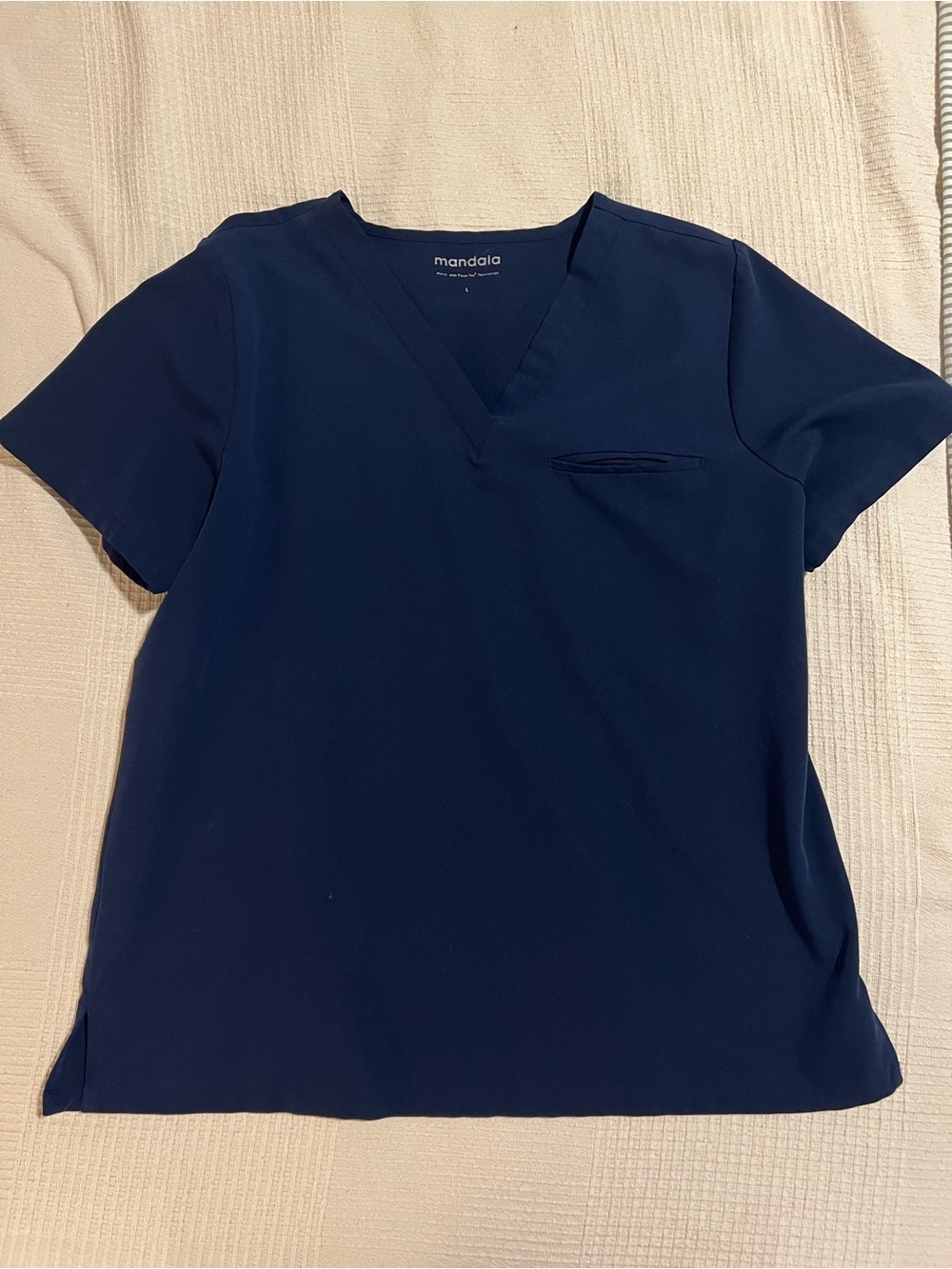 Mandala Navy One Pocket Top Large Scrubs